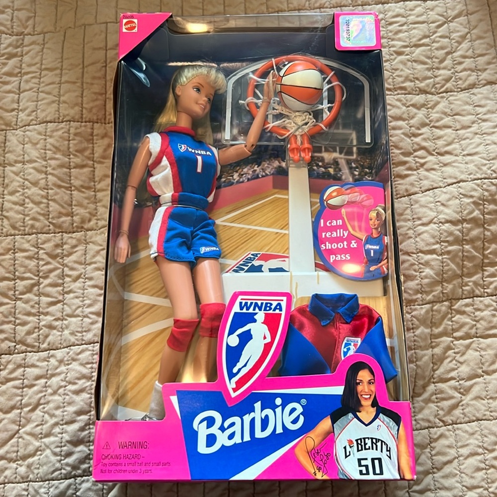 Vintage Mattel Barbie WNBA Basketball Doll with Basketball Goal and Accessories